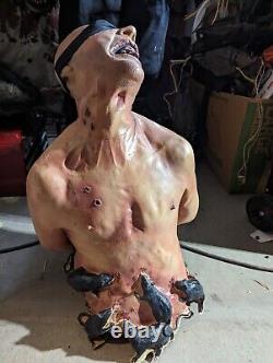 2007 Spirit Halloween Tortured Torso Half-man Prop Eaten by Rats