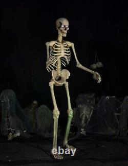 8 Ft ANIMATED TOWERING SKELETON WITH PROJECTION EYES Halloween Prop