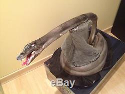 ANIMATED JUMPING HISSING SPIRIT SNAKE Screaming Light up RED EYES HAUNTED Prop