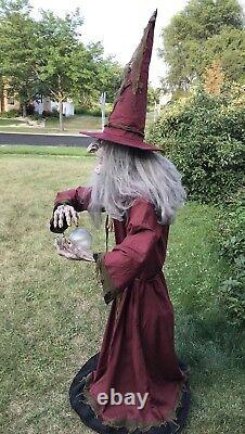 ANIMATED LIFE SIZE Witch Old Lady HALLOWEEN PROP FIGURE Talking