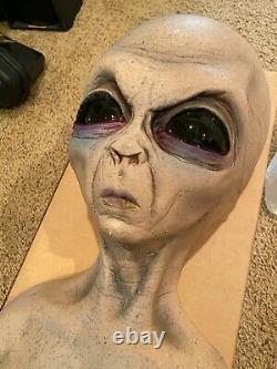 Alien Foam Filled Prop Lifesize UFO Roswell Martian Area 51 Halloween