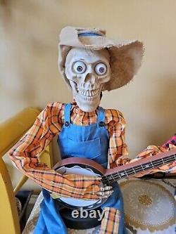 Animated Dueling Banjo Skeletons Play Music & Phrases LED Eyes Halloween