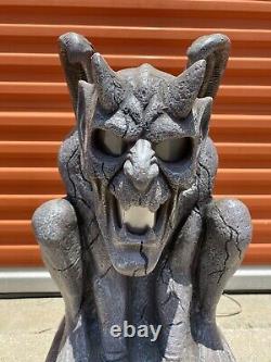 Animated Halloween LARGE GARGOYLE With Sounds and Red Flashing Lights In Box