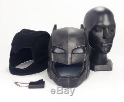 BRE TOYS Batman VS SuperMan BVS Armored Batman 11 LED Helmet Mask halloween