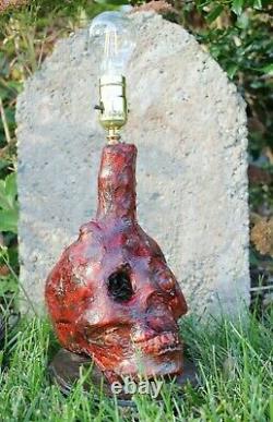 Bloody Halloween Horror Movie Skull Lamp Prop With Violet Bulb