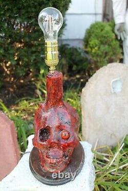 Bloody Halloween Horror Movie Skull Lamp Prop With Violet Bulb