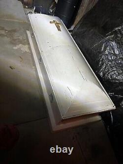 Count Dracula Coffin Replica & Rig Haunted House Prop Halloween Horror