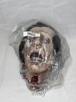Distortions Unlimited Fresh Beheaded Severed Head Illusion Puppet Prop #326587