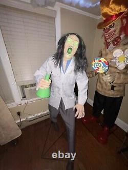 Dr. Ilume Spirit Halloween 2021 With Box! (GREAT CONDITION) NO ISSUES