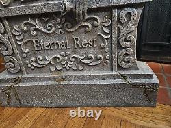Eternal Rest polyresin Tombstone