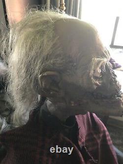 Gemmy Halloween Life Size Crypt Keeper Spencers 1996 Moves & Has Sound