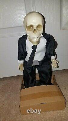 Gemmy Halloween Rockin' Raver Skeleton (Very RARE 2013 Model) Grave Raver withBOX