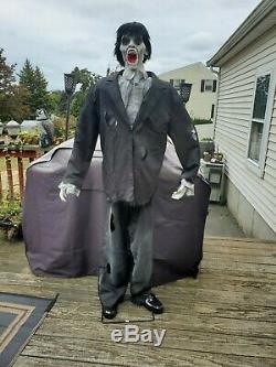 Gemmy Life- Size Animated Halloween zombie 6 feet tall