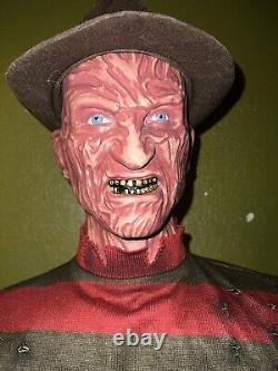 Gemmy SS222216G Animated Freddy Krueger Haunted House Prop Scary for Halloween