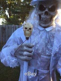 Halloween Lifesize Animated THE RIPPER GHOSTLY GENTLEMAN Haunted House NEW