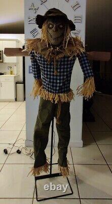 Halloween Prop 5 Ft. Night Stalker scarecrow Animatronic Spirit decoration