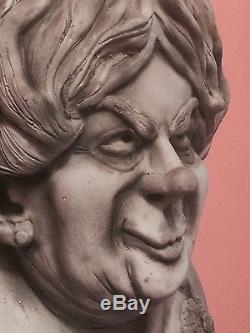 Halloween Prop/Haunted Mansion /Haunted House Aunt Florence Resin Statue