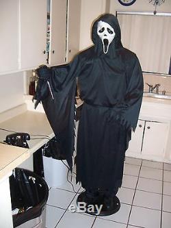 Halloween Scream GHOST FACE animated lifesize prop. PHONE included. USED