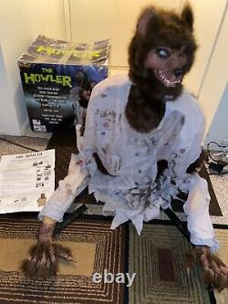 Halloween prop The Howler Wolf Animated Halloween Prop Animated Animatronic