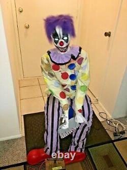 Halloween prop Thrashing CLOWN. Animated. Sounds, thrashes, lights. Used. AS IS