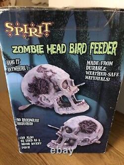 Hanging Zombie Head BIRD FEEDER Arrow Through Eye Spirit Halloween Life Size HTF