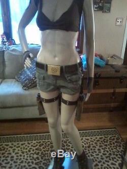 LARA CROFT TOMB RAIDER LIFE SIZE MANNEQUIN HALLOWEEN PROP ZOMBIE PROP