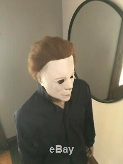 LIFE SIZE Michael Myers Halloween Prop Statue and Mask