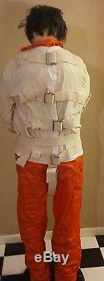 Life Size Animated Hannibal Lecter Halloween Prop. Gemmy, Talking Prop
