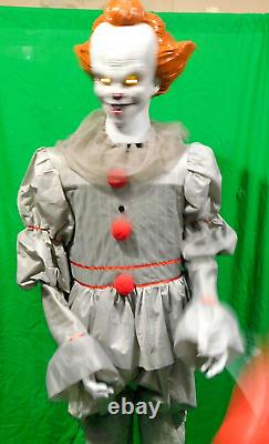 Life Size Pennywise The Clown Animatronic Halloween Prop Gemmy w Box