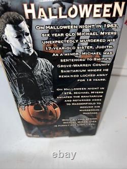 Neca Limited Edition Michael Myers Lighted Halloween Mini Bust Collectible