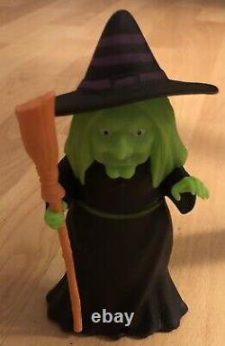 New Plastic Light-Up Halloween Cackling Witch Decor Scary Window Desk Stage Prop
