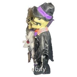 Newly Deads Animated Halloween Bride & Groom Skeletons I Got You Babe 18 NWT