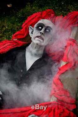 Nosferatu, manniquin, vampire, figure, statue, life size, Halloween prop, scary