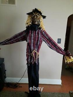 Rare 6 foot, 72 inch Spooky Village Talking scarecrow prop. 2013. Works