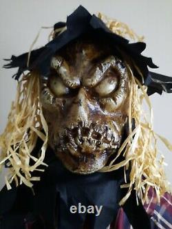 Rare 6 foot, 72 inch Spooky Village Talking scarecrow prop. 2013. Works