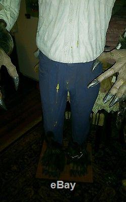 Rare 6ft Shivering Absolutely Wicked Werewolf Halloween Prop