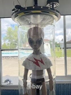 Rare One Of Kind Life Size Area 51 Ufo Alien Glass Capsule Halloween Prop Gaff
