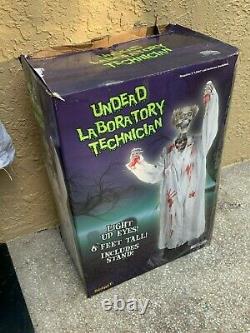 Rare Spirit Halloween Decoration Undead Laboratory Technician Scientist Prop Box