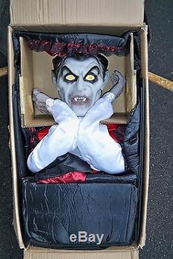 Riseing Vampire in Coffin Life Size Animated Halloween Prop New