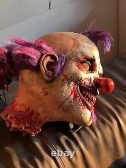 Severed head halloween prop clown by FX pro Studio LIFESIZE 11