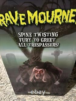 Spirit Halloween 2012 Grave Mourner Life Size Prop Animatronic Rare Tekky Toys