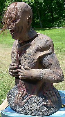 Spirit Halloween Animated Chest Splitting Zombie Prop PICK UP ONLY