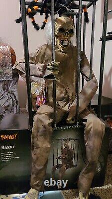 Spirit Halloween Prop 4.2 Ft Barry Animatronic Animated Zombie In Cage