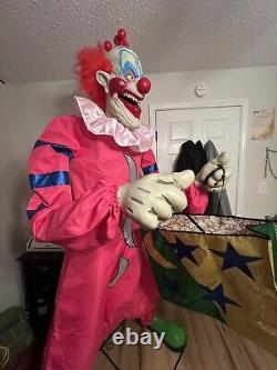 Spirit Halloween Prop Giant Slim Clown KKFOS Animatronic not Gemmy Not Morbid