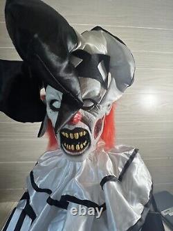 Spirit Halloween Sitting Scare Clown Retired Animated Halloween Prop With Box