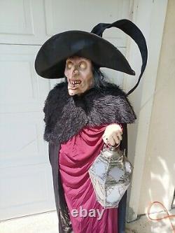 Spirit Halloween The Witch Of Stolen Souls Motion Activated Animatronic