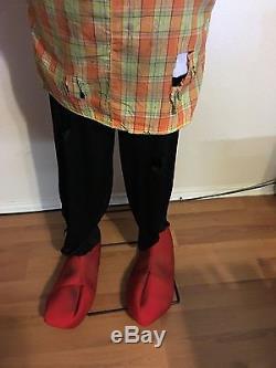Uncle Charlie Lifesize Animated Evil Killer Clown Halloween Prop