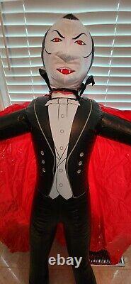 Universal Studios Dracula Inflatable Blowup Halloween Decoration