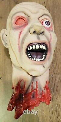 Very Realistic Halloween Severed Heads Props? Scary Spooky Party So Life Like